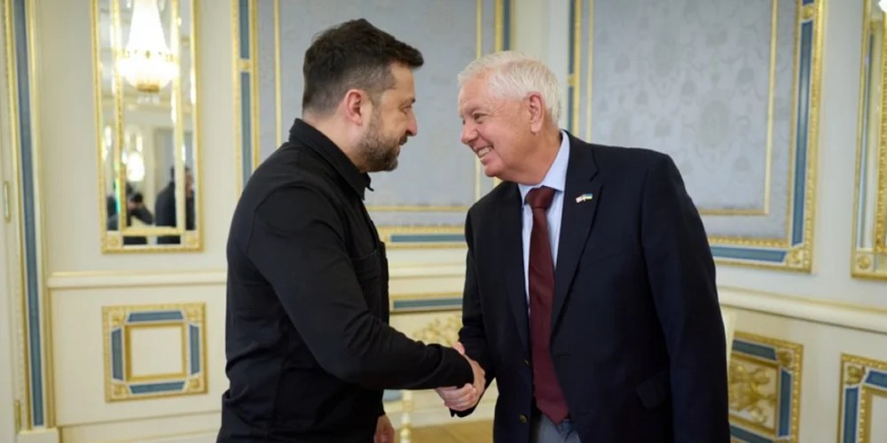 Ліндсі Грем — американський сенатор-республіканець від Південної Кароліни під час публічного виступу